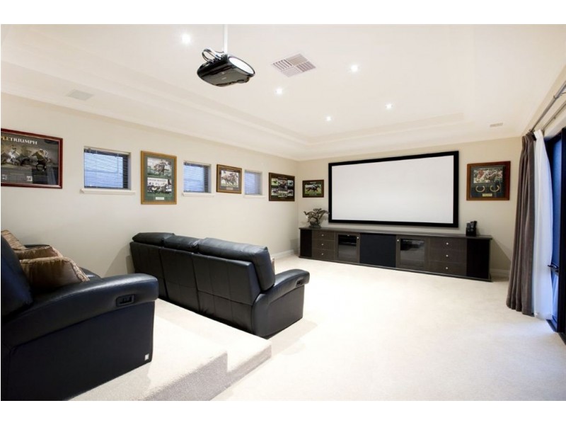 10 Plymouth Cove, Ocean Reef WA 6027