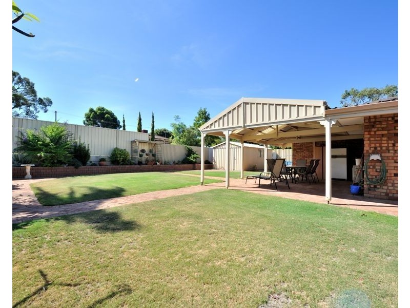 7 Logan Court, Padbury WA 6025