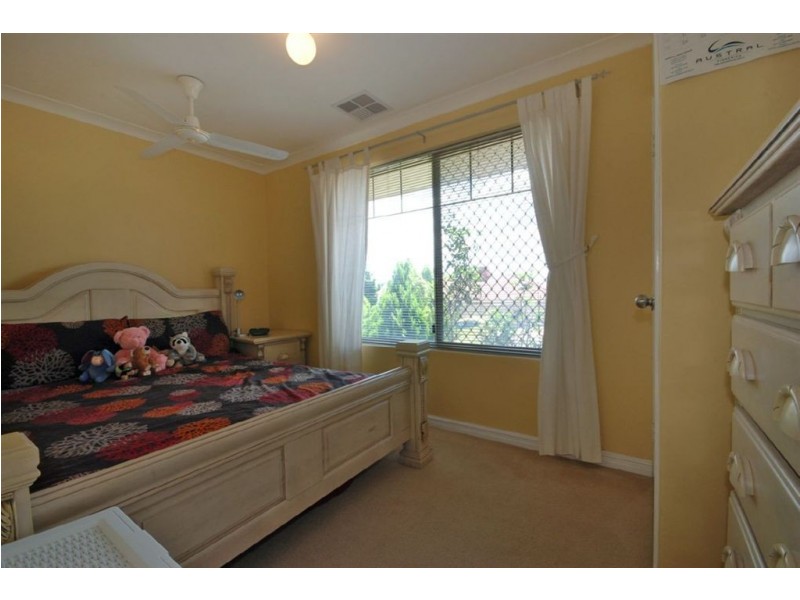 4 Glendevon Turn, Kinross WA 6028