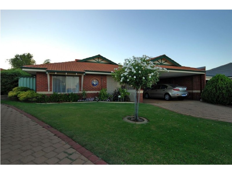 27 Gardiner Heights, Kinross WA 6028