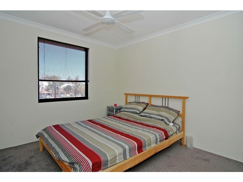4/106 Boas Avenue, Joondalup WA 6027