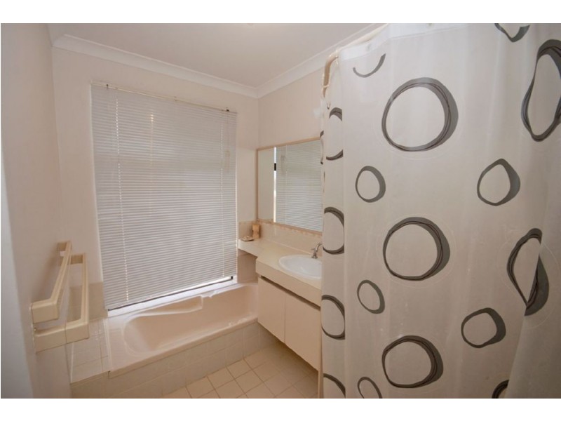 6 Kirkdale Turn, Kinross WA 6028