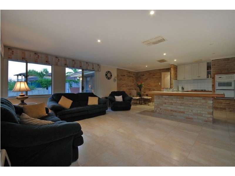 5 Clipper Court, Edgewater WA 6027