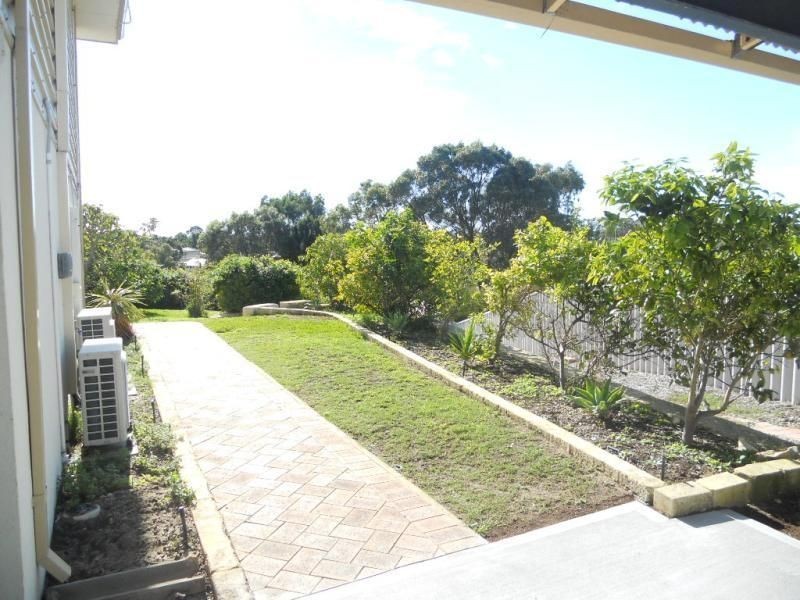 12 Schooner Place, Yanchep WA 6035