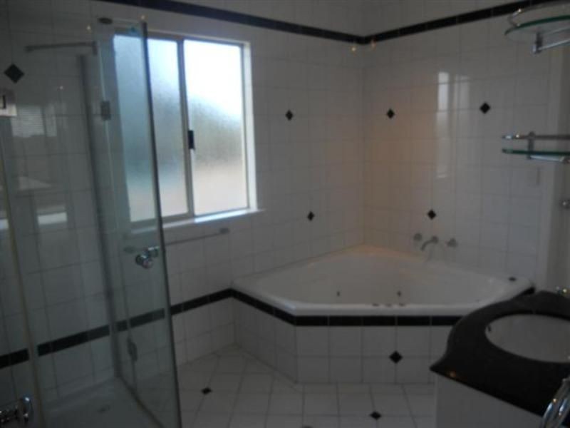 12 Schooner Place, Yanchep WA 6035