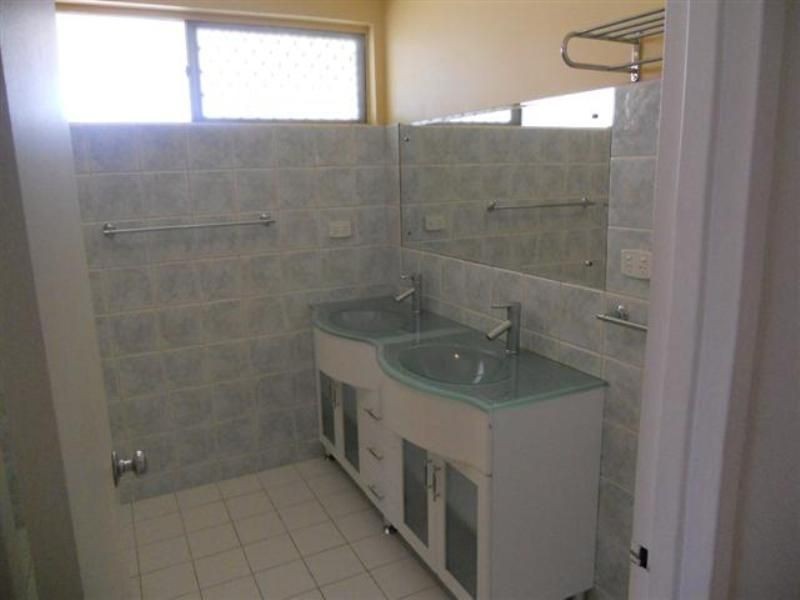 12 Schooner Place, Yanchep WA 6035