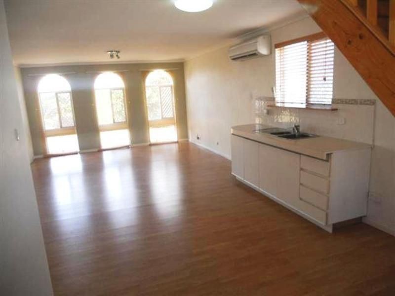 12 Schooner Place, Yanchep WA 6035