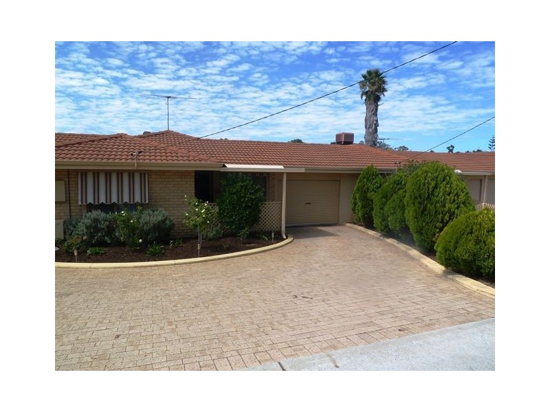 2/21 Berkshire Drive, Beldon WA 6027