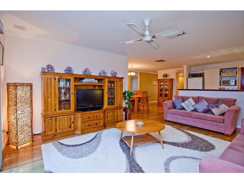 40 Craignish Loop, Kinross WA 6028