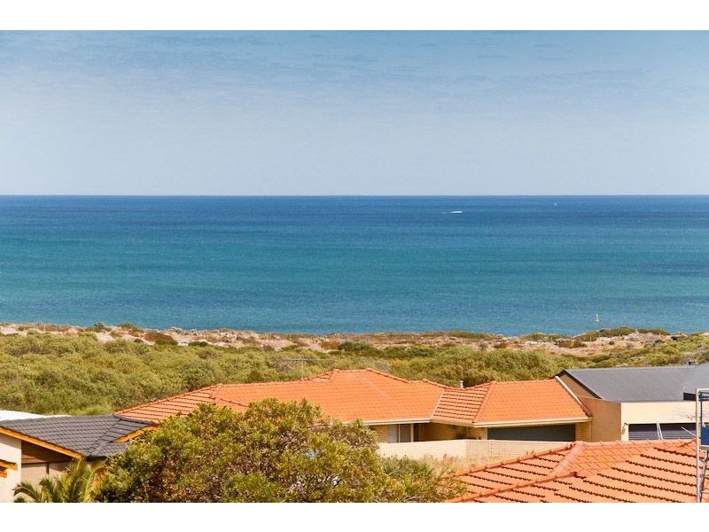 6 Imperial Court, Ocean Reef WA 6027