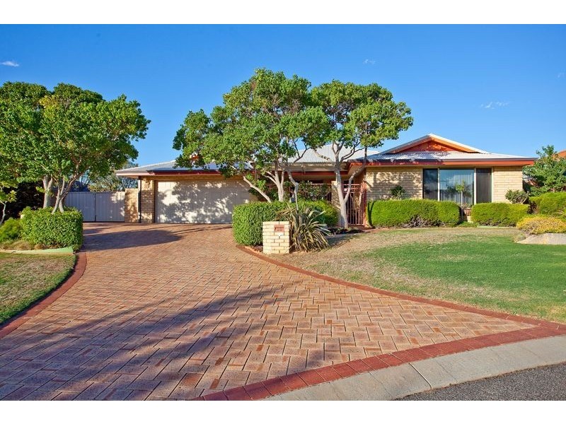 28 Glendevon Turn, Kinross WA 6028