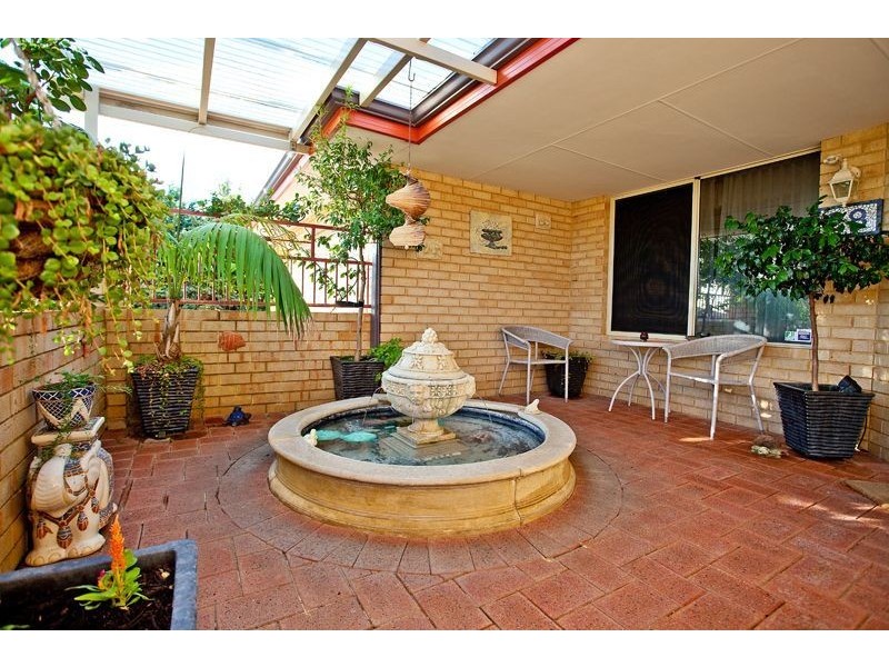28 Glendevon Turn, Kinross WA 6028