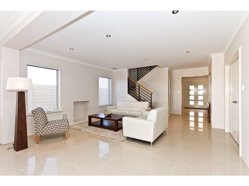 40 Whitehaven Avenue, Burns Beach WA 6028