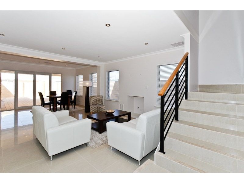 40 Whitehaven Avenue, Burns Beach WA 6028