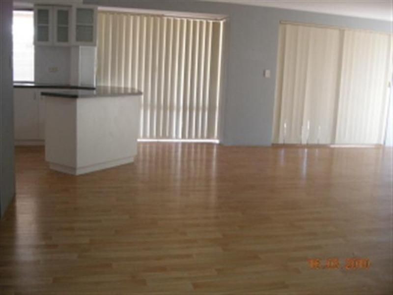 18 Adelong Circuit, Merriwa WA 6030