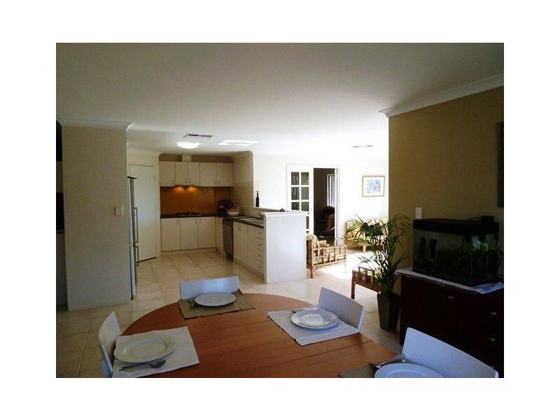 6 Verona Street, Hocking WA 6065