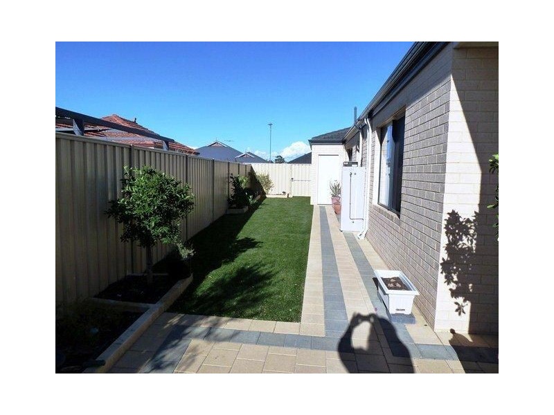 6 Verona Street, Hocking WA 6065