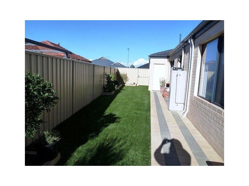 6 Verona Street, Hocking WA 6065