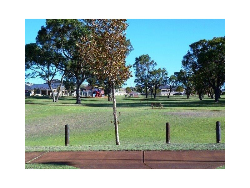 6 Verona Street, Hocking WA 6065