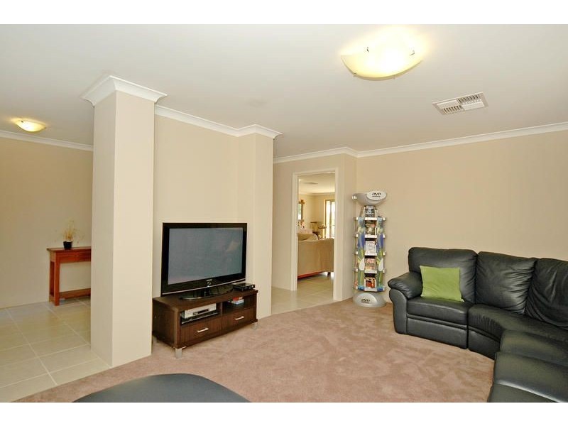 5 Wallis Avenue, Clarkson WA 6030