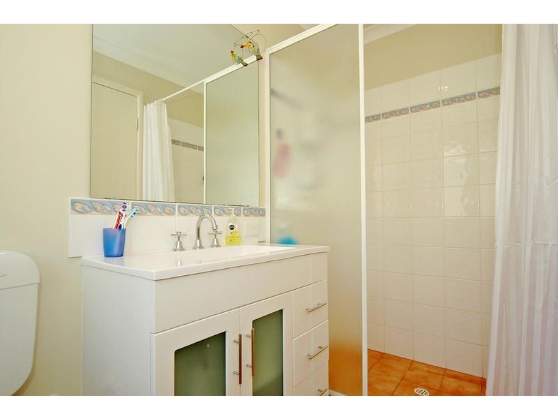 5 Wallis Avenue, Clarkson WA 6030