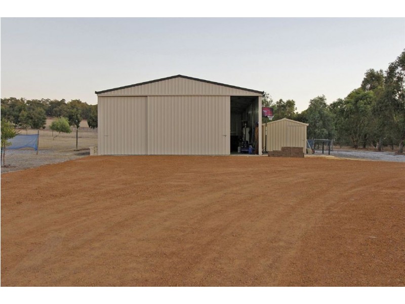 115 Sussex Bend, Lower Chittering WA 6084