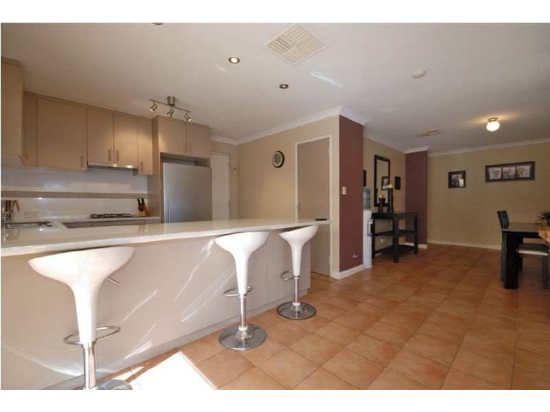 7 Harcus Retreat, Merriwa WA 6030