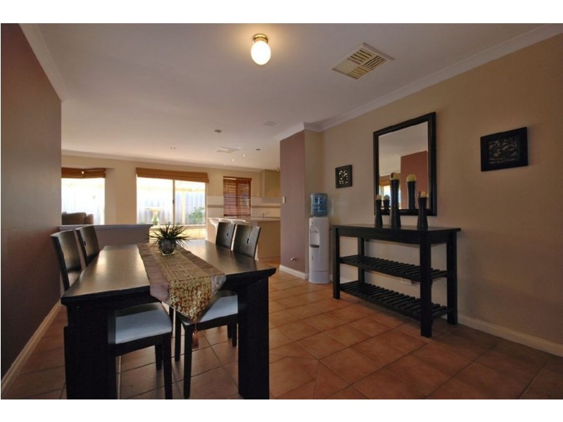 7 Harcus Retreat, Merriwa WA 6030