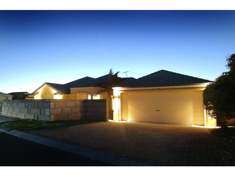 6 Loyal Terrace, Wanneroo WA 6065