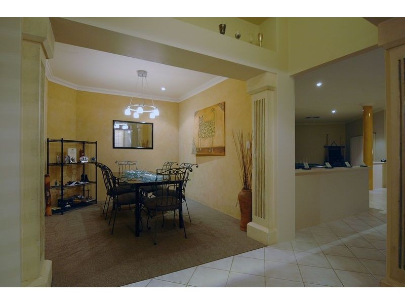 6 Loyal Terrace, Wanneroo WA 6065