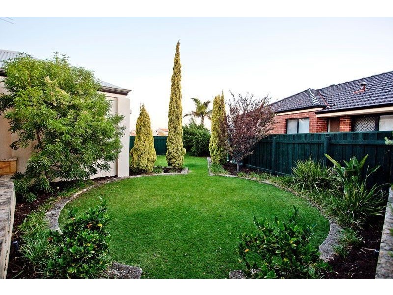 39 Meadowbrook Promenade, Currambine WA 6028