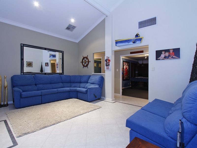 3 Dinghy Place, Ocean Reef WA 6027