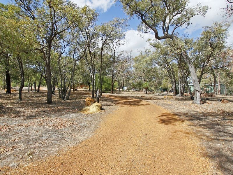 86 Hereford Way, Lower Chittering WA 6084