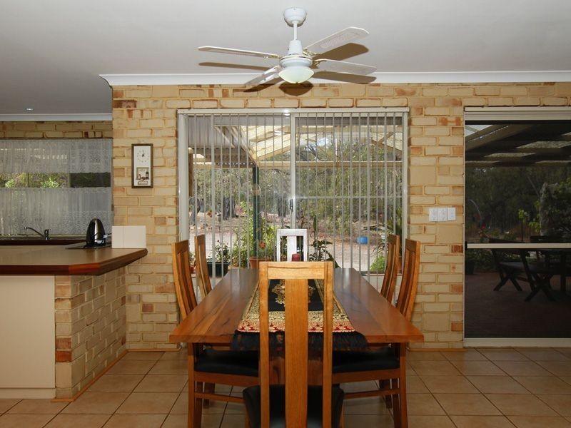 86 Hereford Way, Lower Chittering WA 6084