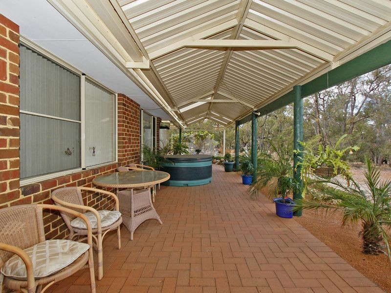 86 Hereford Way, Lower Chittering WA 6084