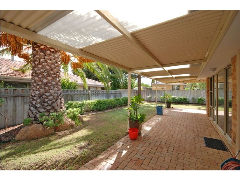 11 Caledonia Avenue, Currambine WA 6028