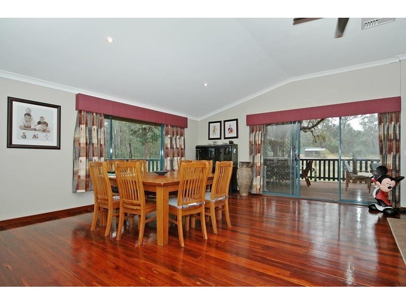 39 Jade Loop, Carabooda WA 6033