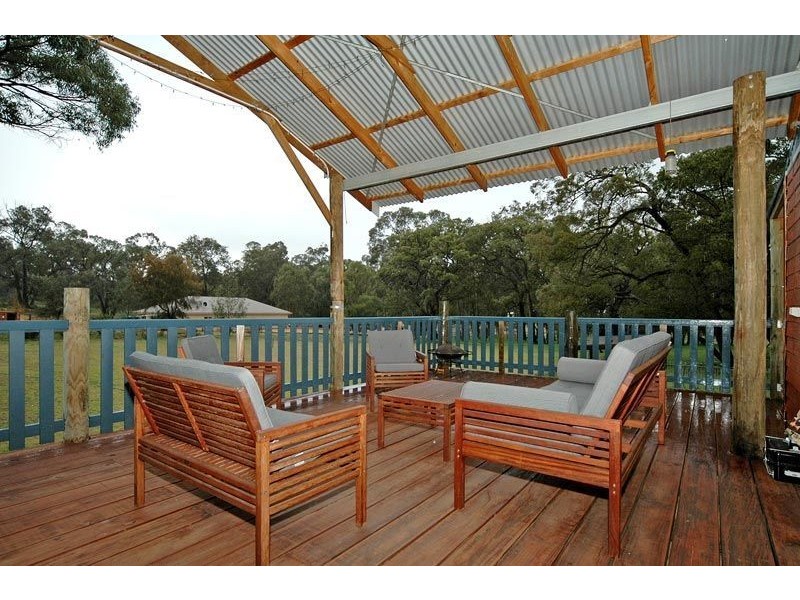 39 Jade Loop, Carabooda WA 6033