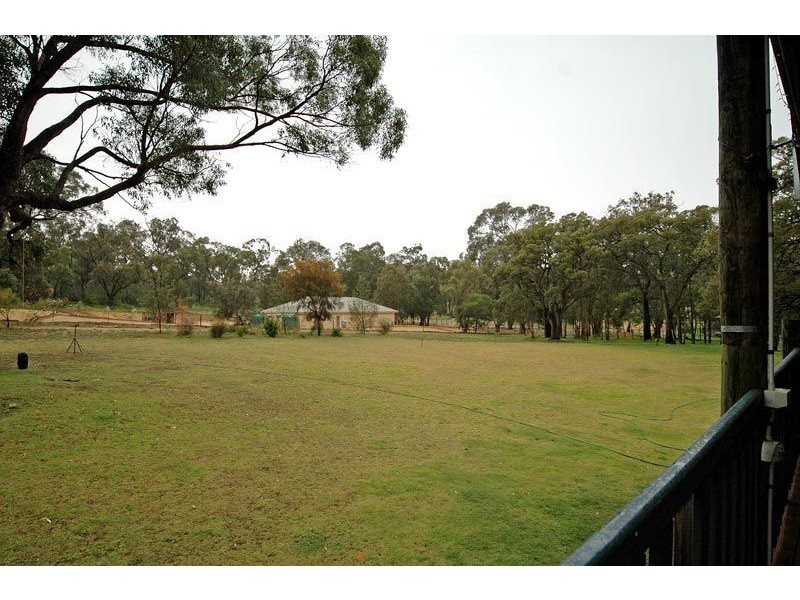 39 Jade Loop, Carabooda WA 6033