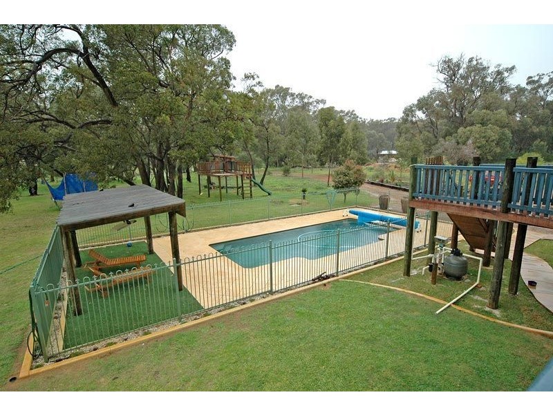 39 Jade Loop, Carabooda WA 6033
