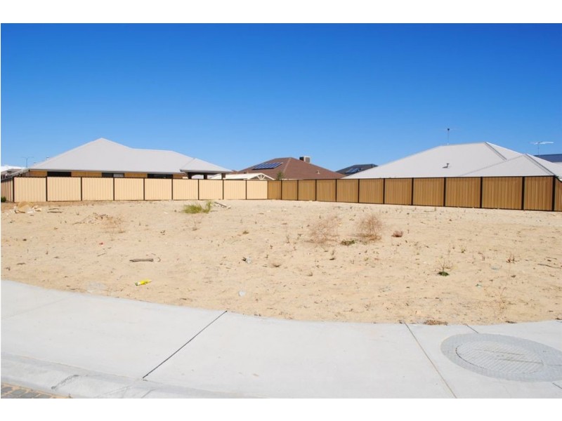 20 Stanbroke Turn, Carramar WA 6031