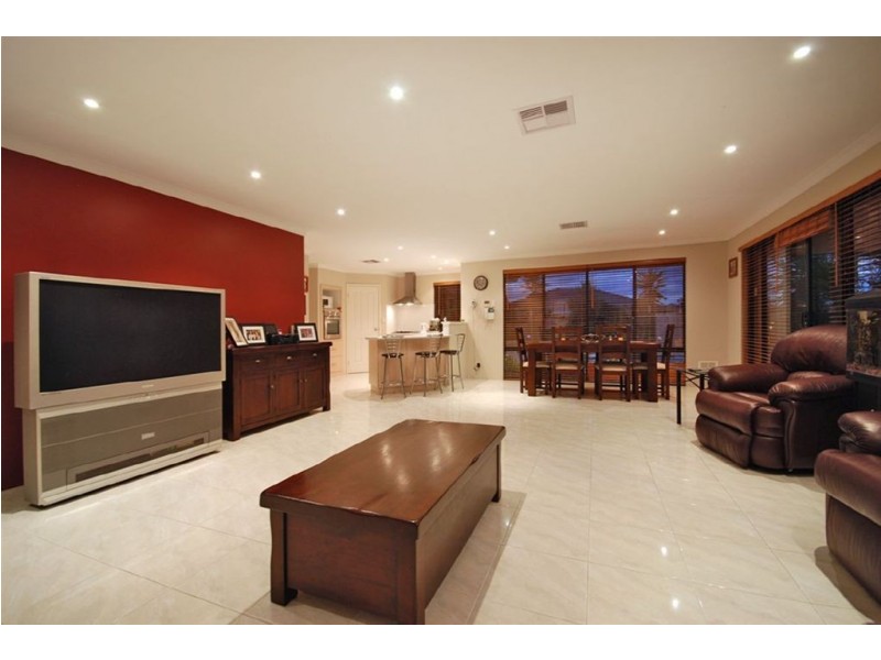 32 Woodlea Crescent, Joondalup WA 6027