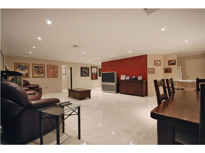 32 Woodlea Crescent, Joondalup WA 6027