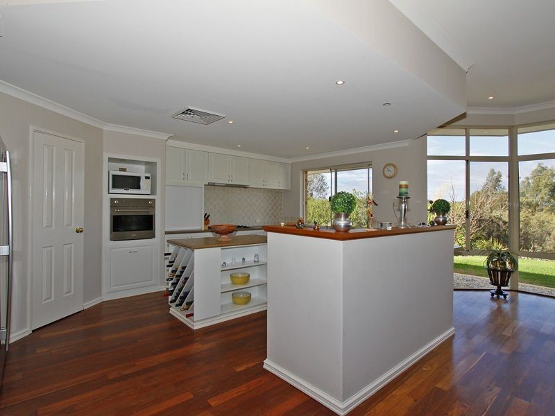 131 Santa Gertrudis Drive, Lower Chittering WA 6084