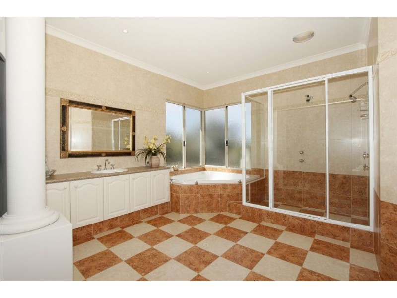 131 Santa Gertrudis Drive, Lower Chittering WA 6084