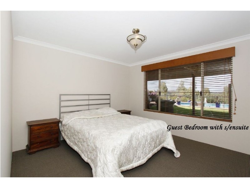 131 Santa Gertrudis Drive, Lower Chittering WA 6084