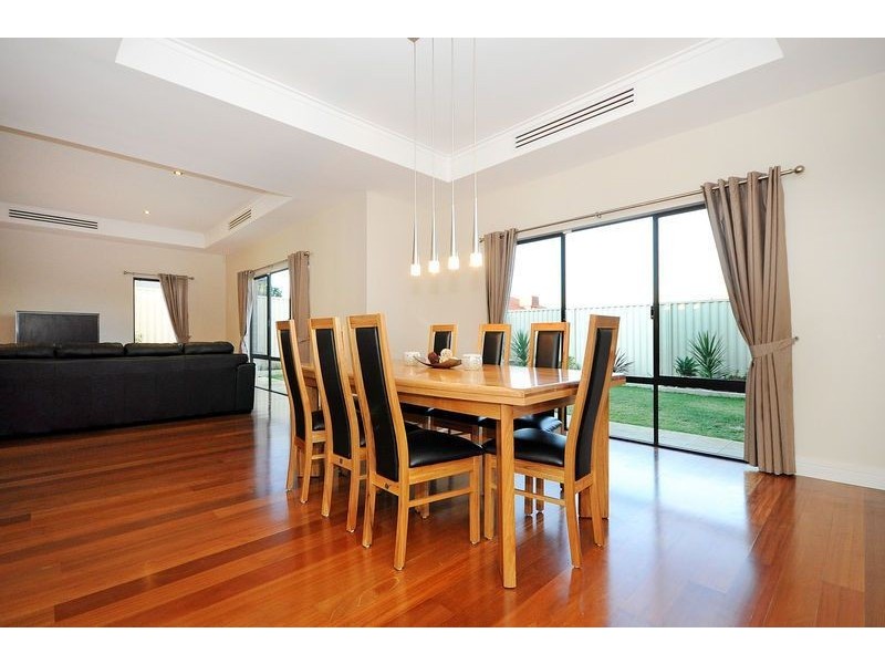 34 Martindale Avenue, Madeley WA 6065