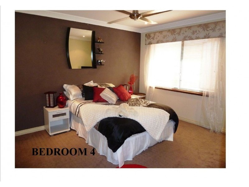 45 Merrang Circuit, Carramar WA 6031