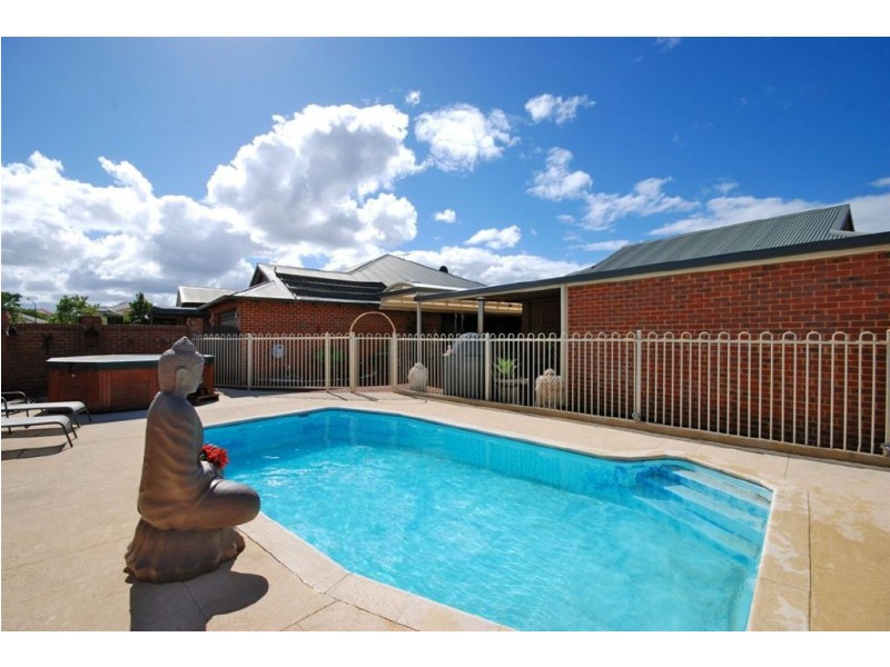 45 Merrang Circuit, Carramar WA 6031