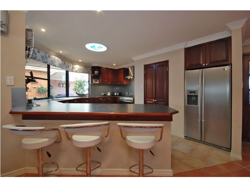 45 Merrang Circuit, Carramar WA 6031